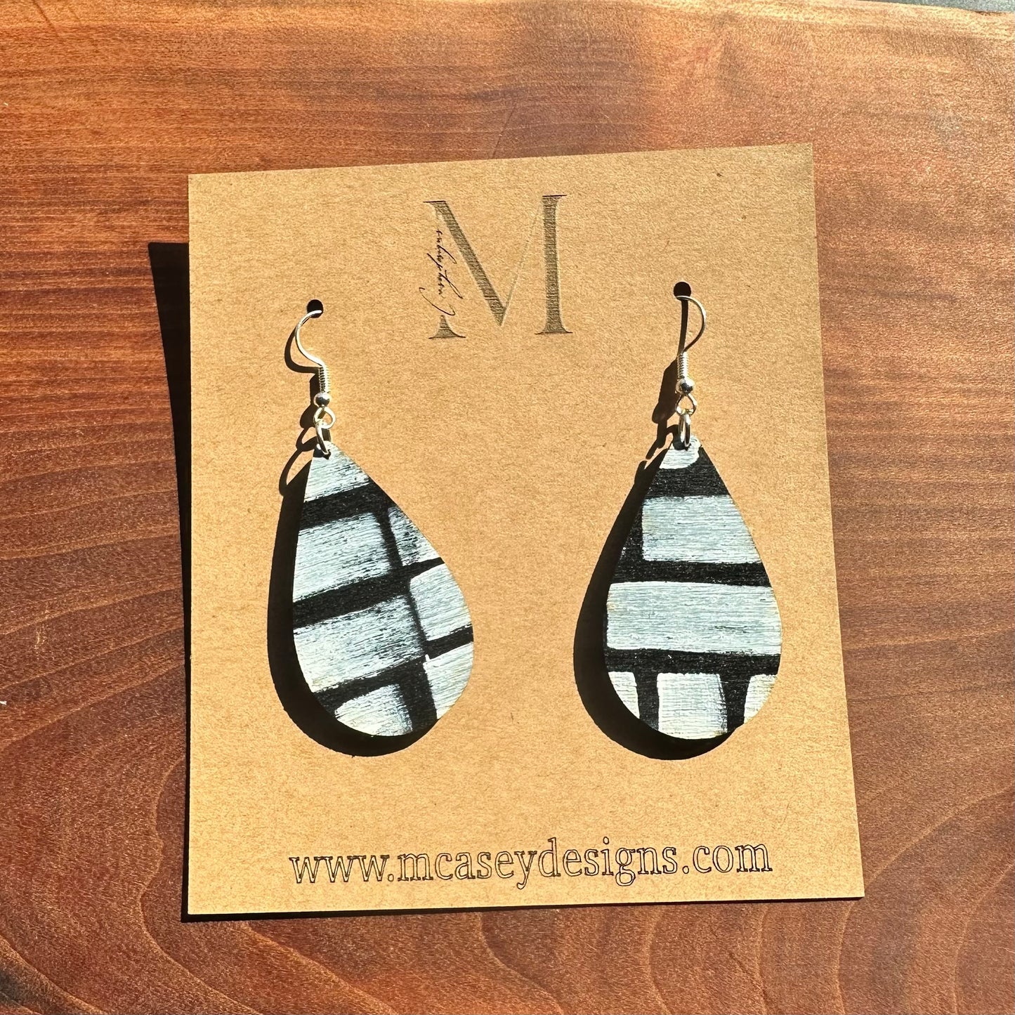 Black & White ‘Raindrop’ Earrings